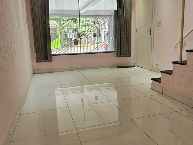 Foto do Sobrado - *SOBRADO PARA LOCAÇÃO - 134m² - 4 QUARTOS - 2 VAGAS COBERTAS - LOCALIZAÇÃO PRIVILEGIADA- Para Mais Informações Corretor Alex Camargo (11) 94009-6980 !!! * | Rocha Marqueze Imóveis