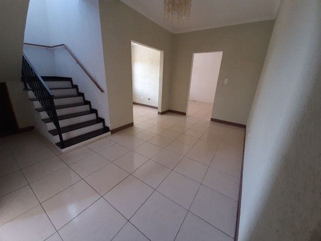 Foto do Sobrado - Sobrado com 3 dormitórios à venda, 162 m² por R$ 450.000,00 - Residencial Santa Paula - Jacareí/SP | RUSSI IMÓVEIS