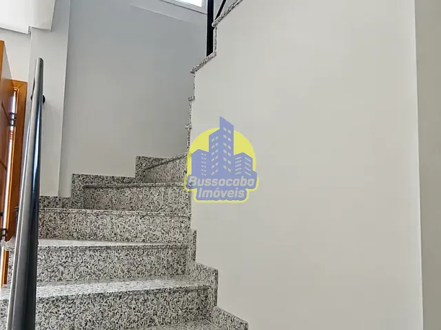 Sobrado com 198m² 3 quartos e 2 banheiros, à venda, no bairro Bela Vista em Osasco