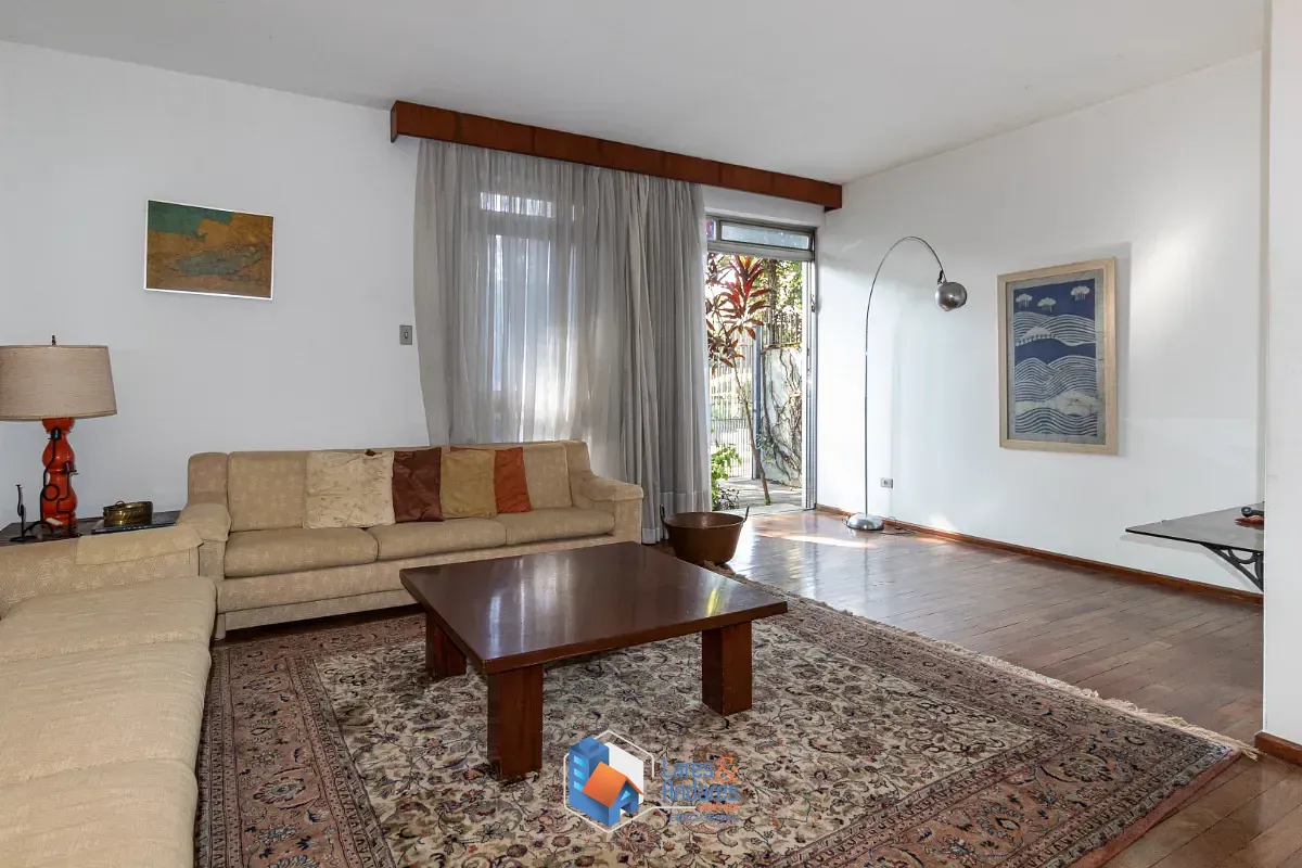 Sobrado, 5 quartos, 209 m² - Foto 1