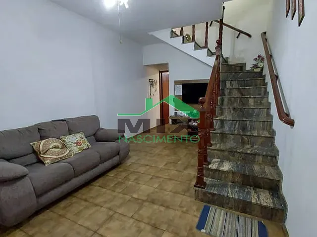 Sobrado com 283m² 3 quartos e 2 banheiros, à venda, no bairro Taboão em São Bernardo do Campo
