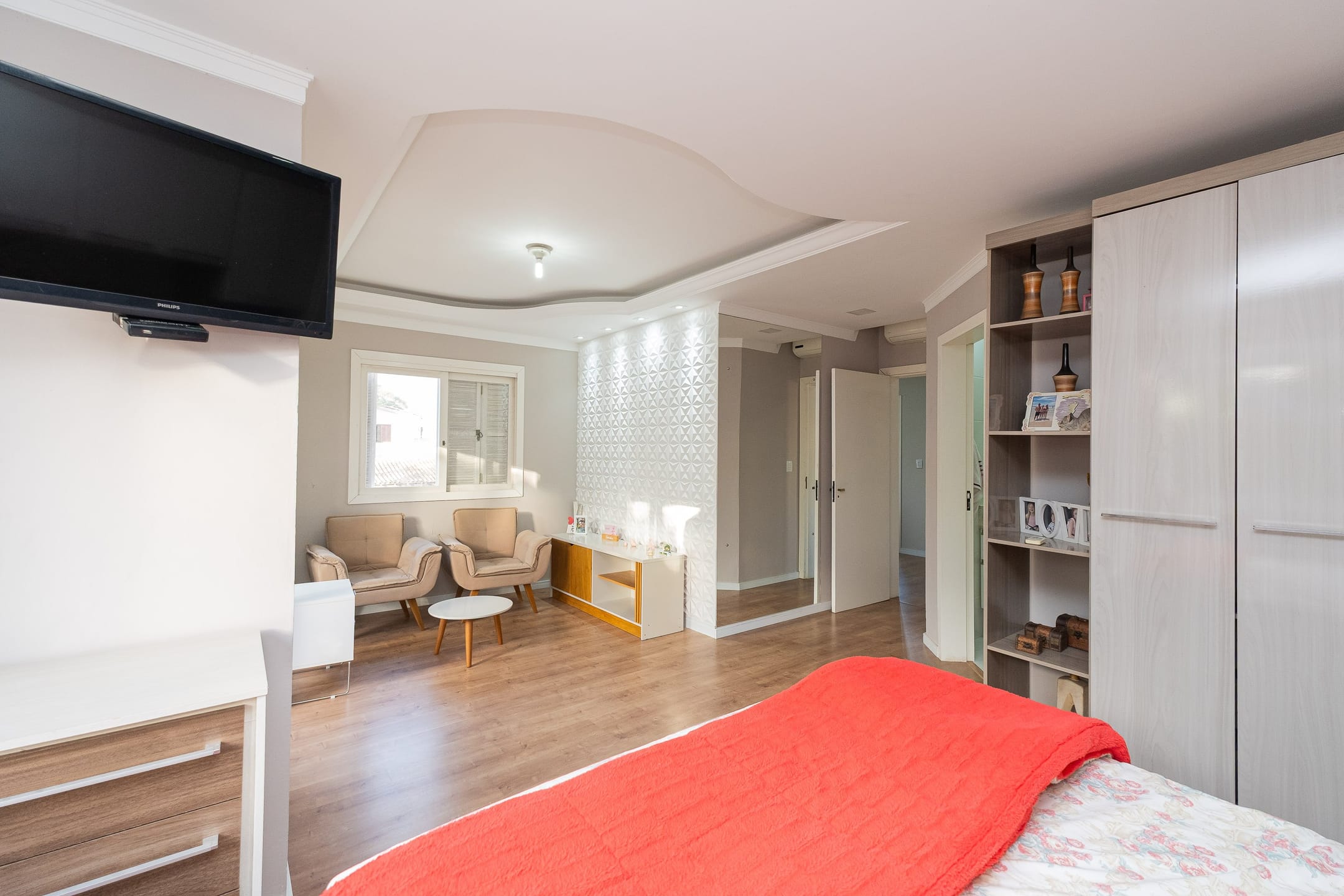 Casa à venda nas Três Vendas, Pelotas -  192 m², 3 quartos (sendo 1 suíte), móveis planejados, ampla área 
gourmet e com placas solares. - 20