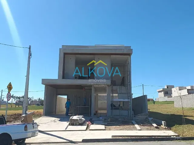 Sobrado com 250m² 4 quartos e 5 banheiros, à venda, no bairro Jardim das Flores em São José dos Campos