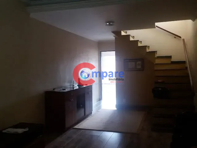 Sobrado com 150m² 3 quartos e 1 banheiro, à venda, no bairro Jardim Vila Galvão em Guarulhos