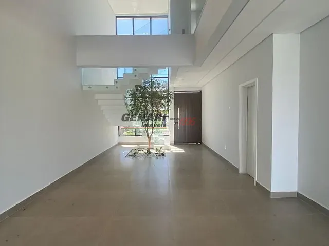 Sobrado com 300m² 3 quartos e 5 banheiros, à venda, no bairro Jardins Di Roma em Indaiatuba