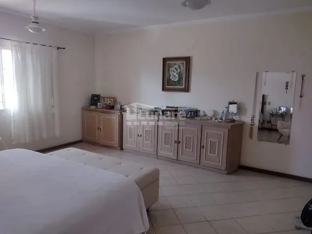 Sobrado com 275m² 3 quartos e 2 banheiros, à venda, no bairro Vila Oliveira em Mogi das Cruzes