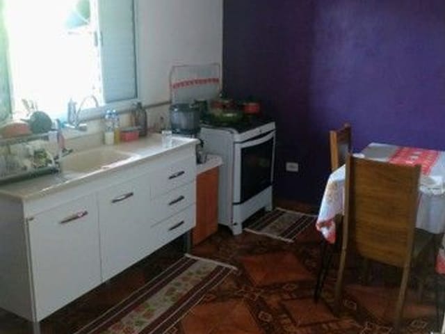 Sobrado com 125m² 4 quartos e 3 banheiros, à venda, no bairro Jardim Record em Taboão da Serra