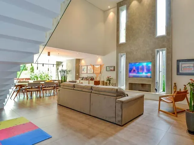 Sobrado com 850m² 3 quartos e 6 banheiros, à venda, no bairro Chácara São Carlos em Cotia