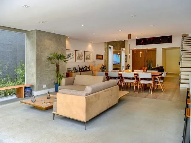 Sobrado com 850m² 3 quartos e 6 banheiros, à venda, no bairro Chácara São Carlos em Cotia