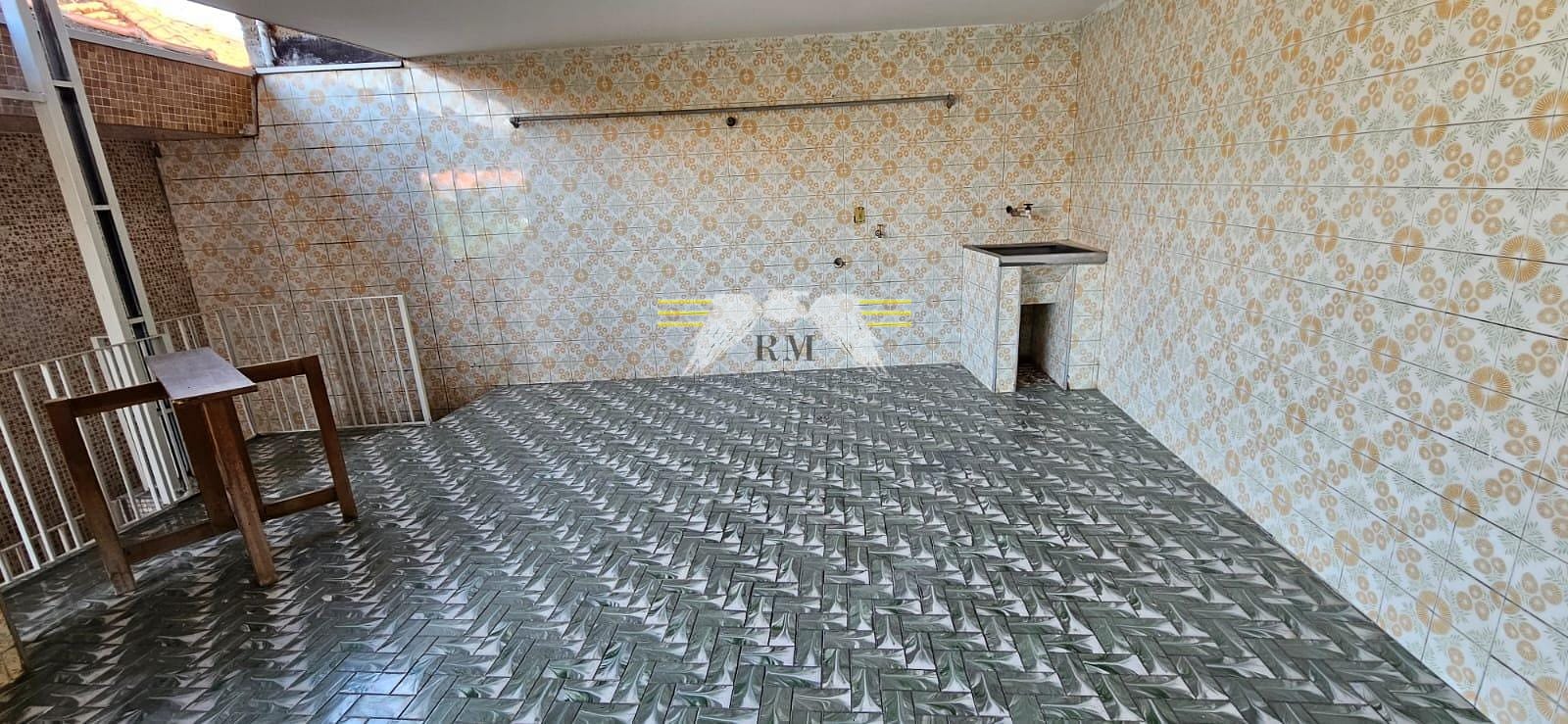 Sobrado à venda e aluguel com 3 quartos, 210m² - Foto 34