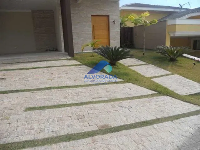 Sobrado com 550m² 5 quartos e 5 banheiros, à venda, no bairro Urbanova em São José dos Campos