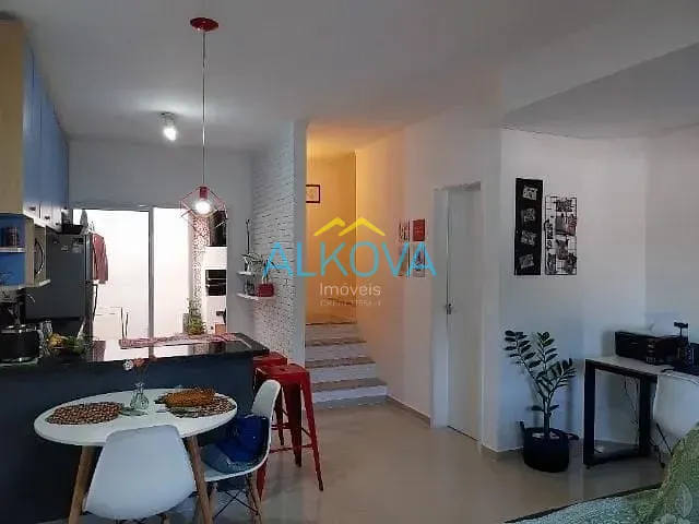 Sobrado com 72m² 2 quartos e 2 banheiros, à venda, no bairro Chácaras Pousada do Vale em São José dos Campos