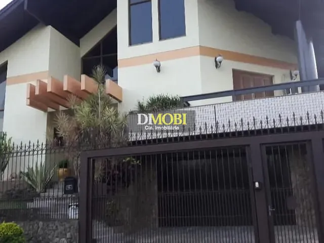 Sobrado com 1030m² 4 quartos e 7 banheiros, para alugar, no bairro Dom Feliciano em Gravataí