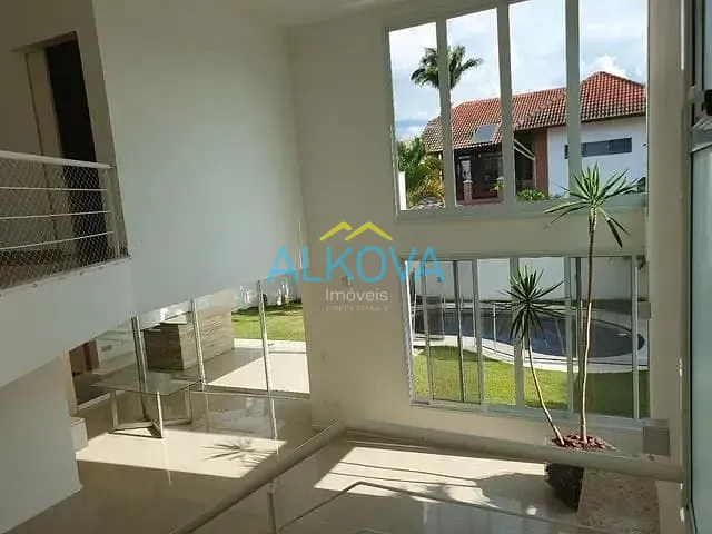 Sobrado com 450m² 4 quartos e 6 banheiros, à venda ou para alugar, no bairro Jardim Esplanada do Sol em São José dos Campos