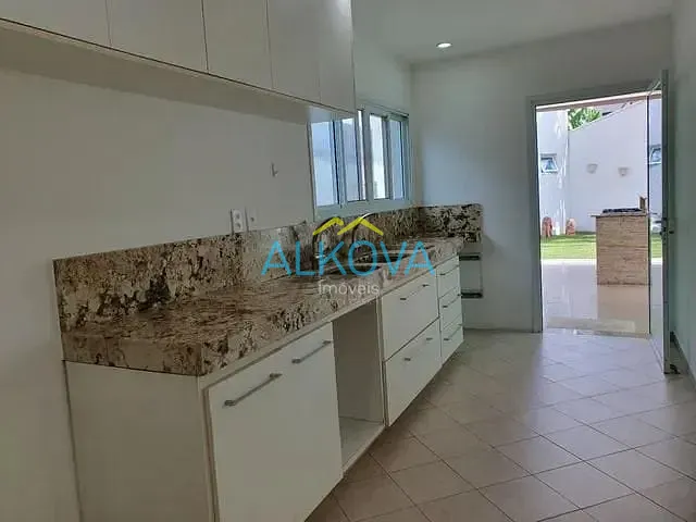 Sobrado com 450m² 4 quartos e 6 banheiros, à venda ou para alugar, no bairro Jardim Esplanada do Sol em São José dos Campos