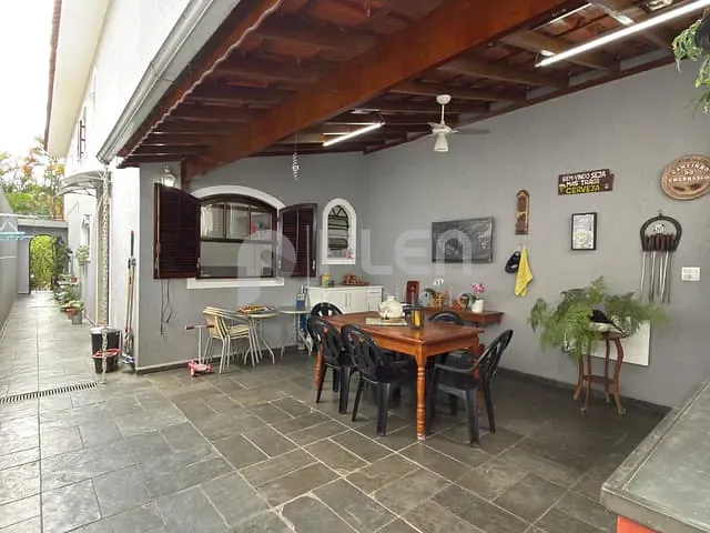 Sobrado 4 quartos e 3 banheiros, à venda, no bairro Vila Mazzei em São Paulo
