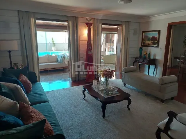 Sobrado com 634m² 4 quartos e 3 banheiros, à venda, no bairro Vila Oliveira em Mogi das Cruzes
