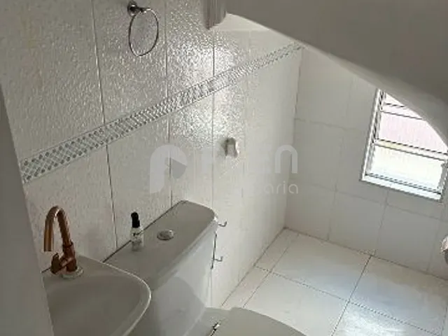 Sobrado 3 quartos e 5 banheiros, à venda, no bairro Vila Isolina Mazzei em São Paulo