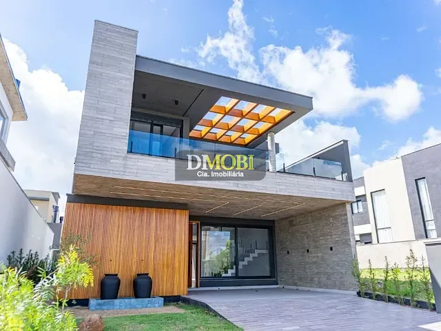 Sobrado com 281m² 3 quartos e 2 banheiros, à venda, no bairro Centro em Gravataí