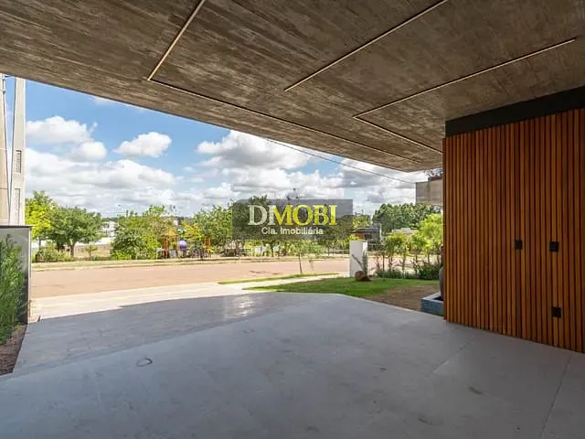 Sobrado com 281m² 3 quartos e 2 banheiros, à venda, no bairro Centro em Gravataí