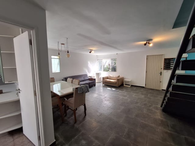 Sobrado com 210m² 3 quartos e 2 banheiros, à venda, no bairro Vila Cordeiro em São Paulo