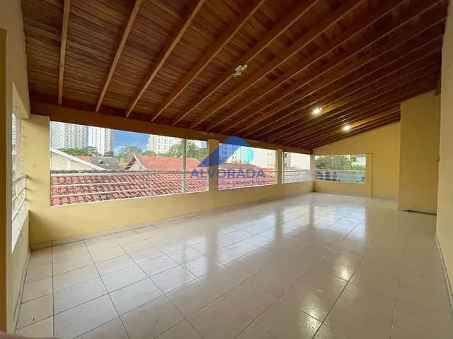 Sobrado com 450m² 4 quartos e 1 banheiro, para alugar, no bairro Jardim Alvorada em São José dos Campos