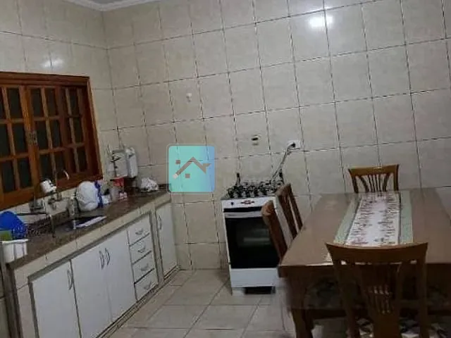 Sobrado com 235m² 4 quartos e 3 banheiros, à venda, no bairro Residencial Bosque dos Ipes em São José dos Campos