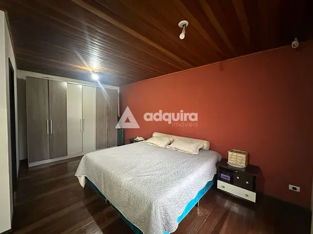 Sobrado com 378m² 3 quartos e 3 banheiros, à venda, no bairro Oficinas em Ponta Grossa