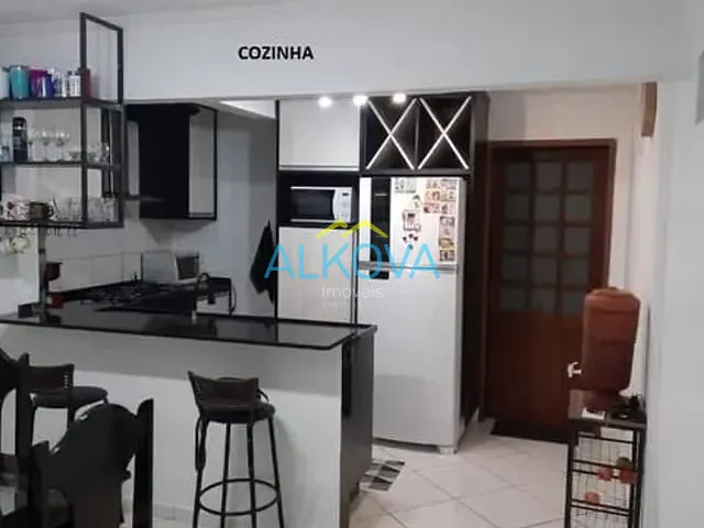Sobrado com 120m² 3 quartos e 2 banheiros, à venda, no bairro Recanto Caeté em São José dos Campos
