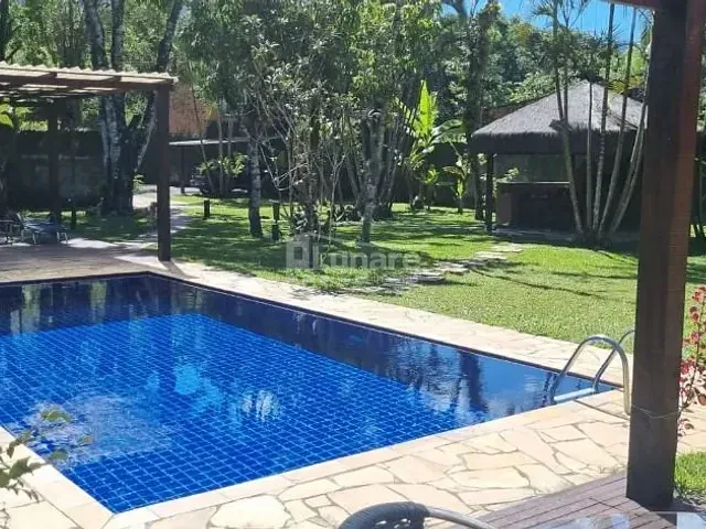 Sobrado com 1500m² 4 quartos e 6 banheiros, à venda, no bairro Praia de Camburí em São Sebastião