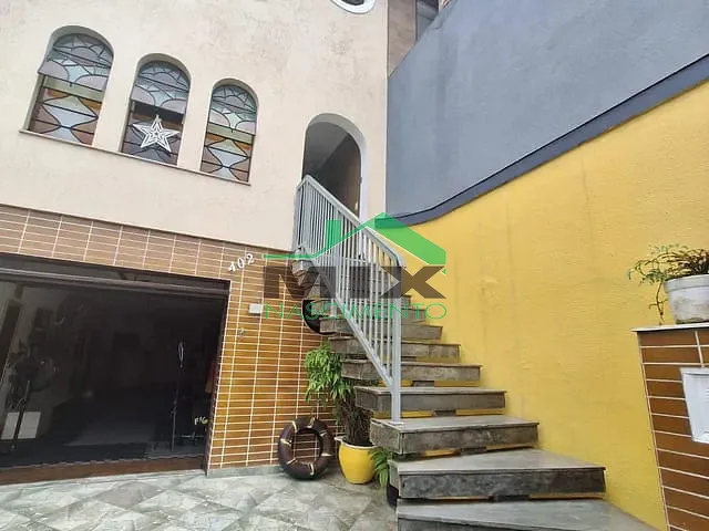 Sobrado com 149m² 3 quartos e 2 banheiros, à venda ou para alugar, no bairro Taboão em São Bernardo do Campo