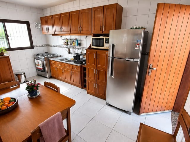 Sobrado com 432m² 5 quartos e 3 banheiros, à venda, no bairro Centro em Pelotas