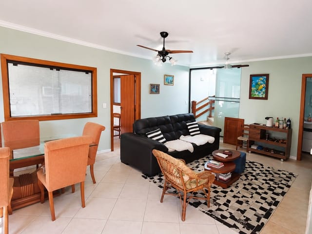 Sobrado com 432m² 5 quartos e 3 banheiros, à venda, no bairro Centro em Pelotas
