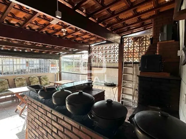 Sobrado com 239m² 3 quartos e 3 banheiros, à venda, no bairro Vila do Castelo em São Paulo