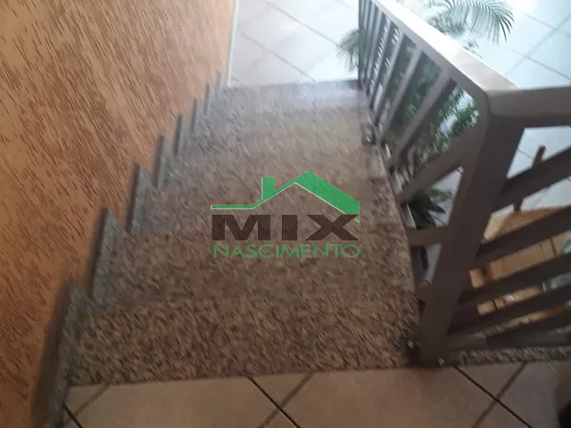 Sobrado com 100m² 3 quartos e 2 banheiros, à venda, no bairro Vila Liviero em São Paulo