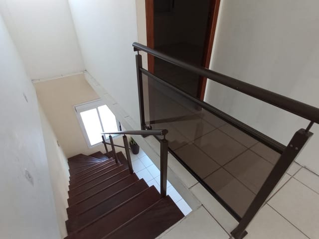 Sobrado com 150m² 3 quartos e 2 banheiros, à venda, no bairro Três Vendas em Pelotas