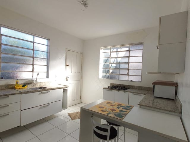Sobrado com 150m² 3 quartos e 2 banheiros, à venda, no bairro Três Vendas em Pelotas