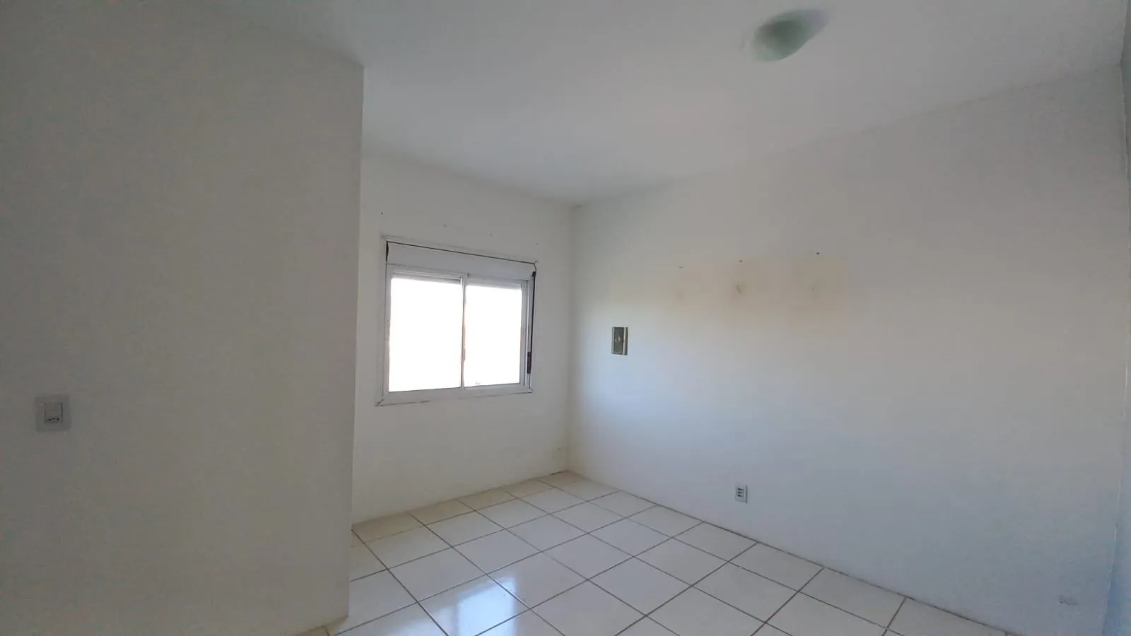 Casa à venda nas Três Vendas, Pelotas - 160 m², 3 quartos, cozinha planejada, churrasqueira e amplo terraço. - 8