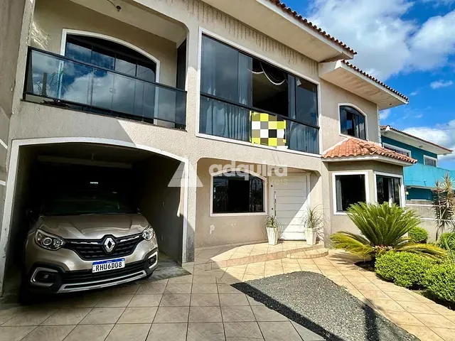 Sobrado 4 quartos e 3 banheiros, à venda, no bairro Boa Vista em Ponta Grossa