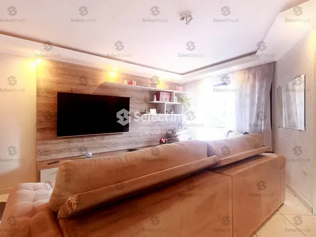 Sobrado com 125m² 4 quartos e 2 banheiros, à venda, no bairro Parque São Vicente em Mauá