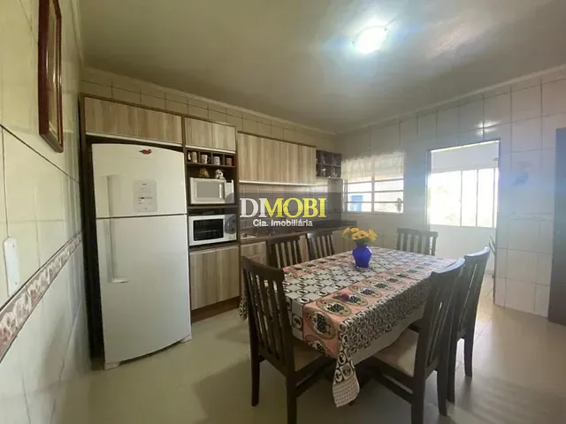 Sobrado com 370m² 3 quartos e 1 banheiro, à venda, no bairro Jardim do Bosque em Cachoeirinha