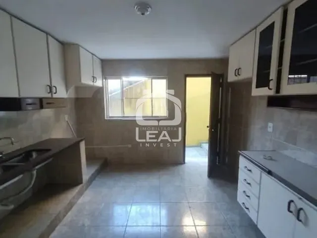 Sobrado com 162m² 3 quartos e 2 banheiros, à venda, no bairro Chácara Santa Maria em São Paulo