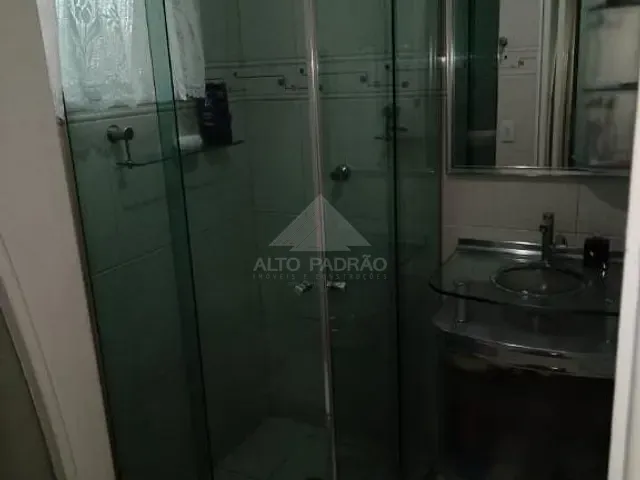 Sobrado com 324m² 2 quartos e 2 banheiros, à venda, no bairro Vila Assis Brasil em Mauá