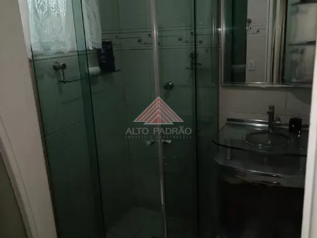 Sobrado com 324m² 2 quartos e 2 banheiros, à venda, no bairro Vila Assis Brasil em Mauá