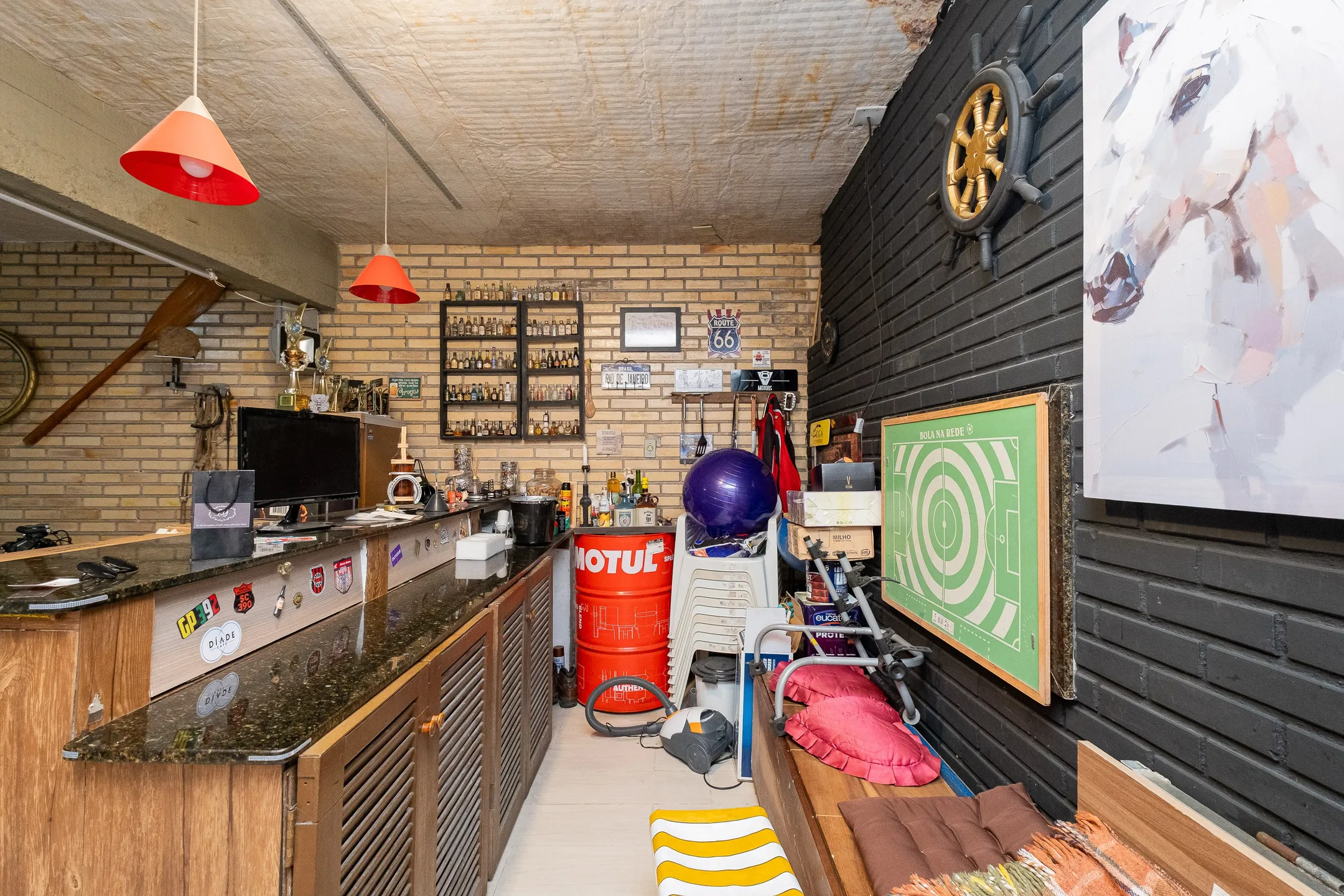 Casa à venda no Areal, Pelotas - 200 m², 2 quartos (sendo 1 suíte), lareira, sacada e espaço gourmet com churrasqueira e garagem. - 14