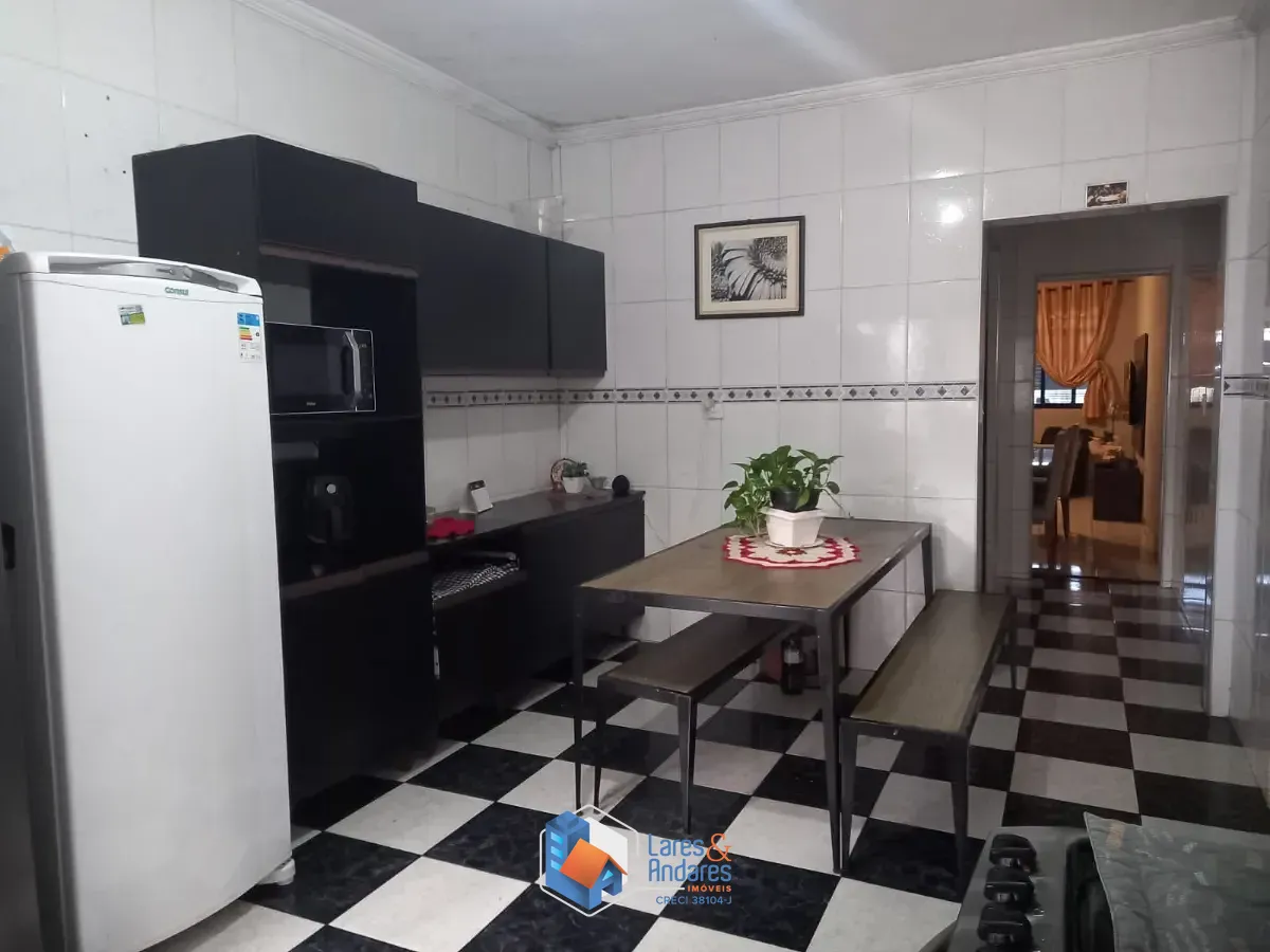 Sobrado, 3 quartos, 218 m² - Foto 4
