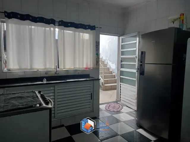 Sobrado com 140m² 3 quartos e 2 banheiros, à venda, no bairro Jardim Ipanema (Zona Oeste) em São Paulo