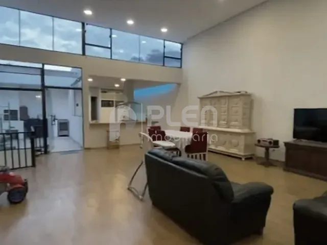 Sobrado com 450m² 6 quartos e 5 banheiros, à venda, no bairro Vila Anglo Brasileira em São Paulo