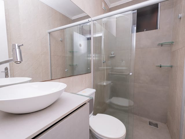Sobrado com 64m² 2 quartos e 1 banheiro, para alugar, no bairro Areal em Pelotas