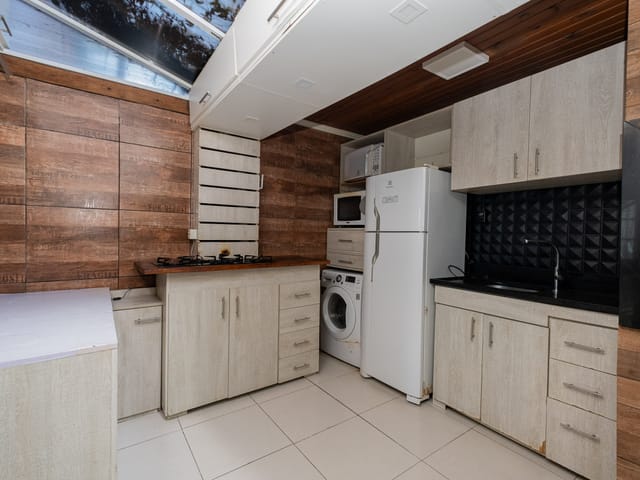 Sobrado com 64m² 2 quartos e 1 banheiro, para alugar, no bairro Areal em Pelotas